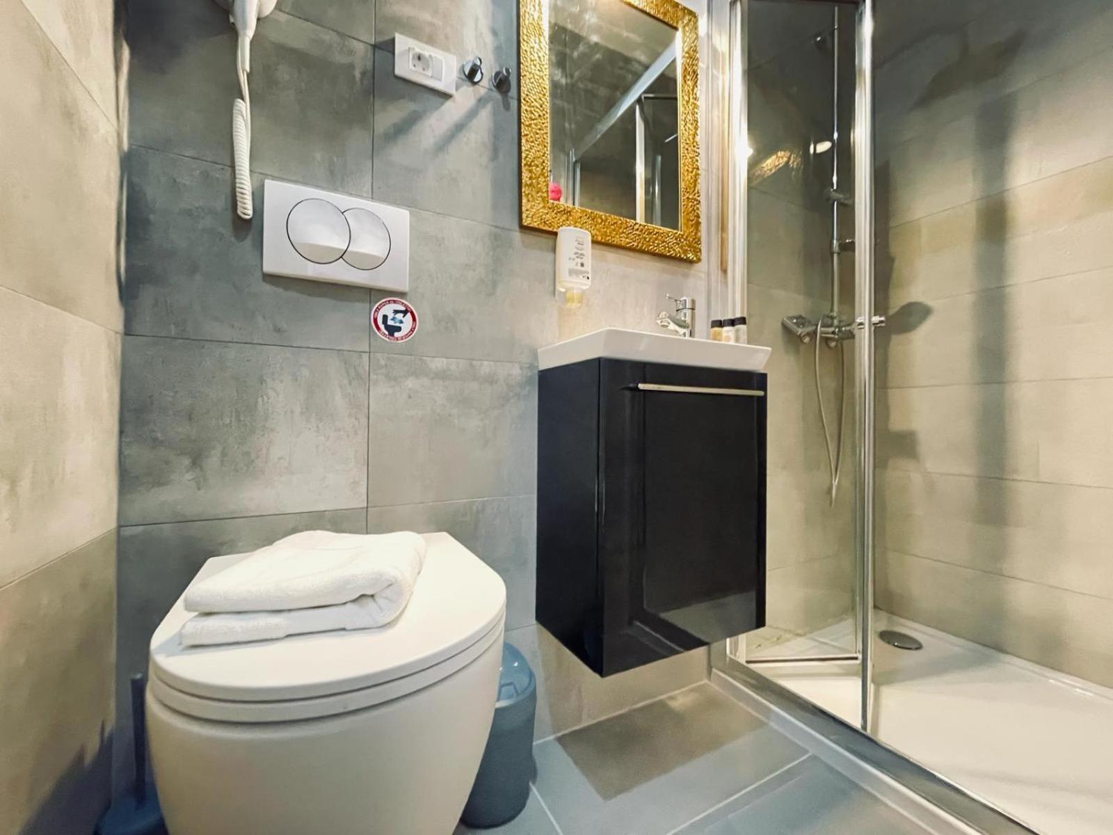 Astraluxe Apartment Fazana Ngoại thất bức ảnh