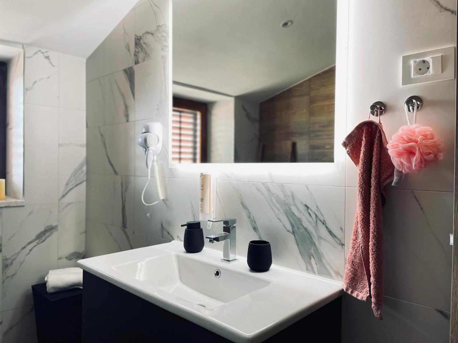 Astraluxe Apartment Fazana Ngoại thất bức ảnh