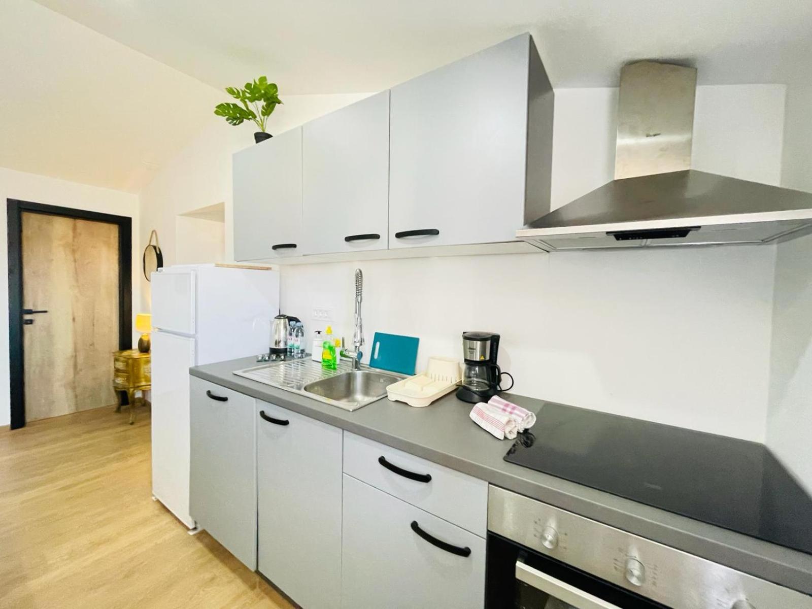 Astraluxe Apartment Fazana Ngoại thất bức ảnh